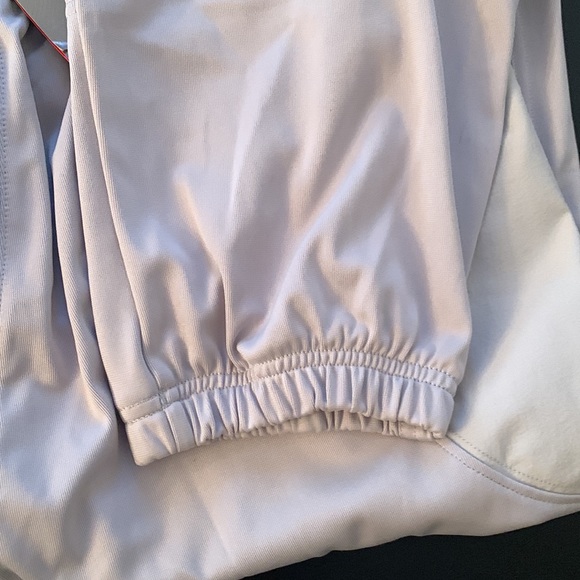 NWT UNDER ARMOUR Women Heat Gear Softball sweatpants Size Medium - Picture 9 of 9